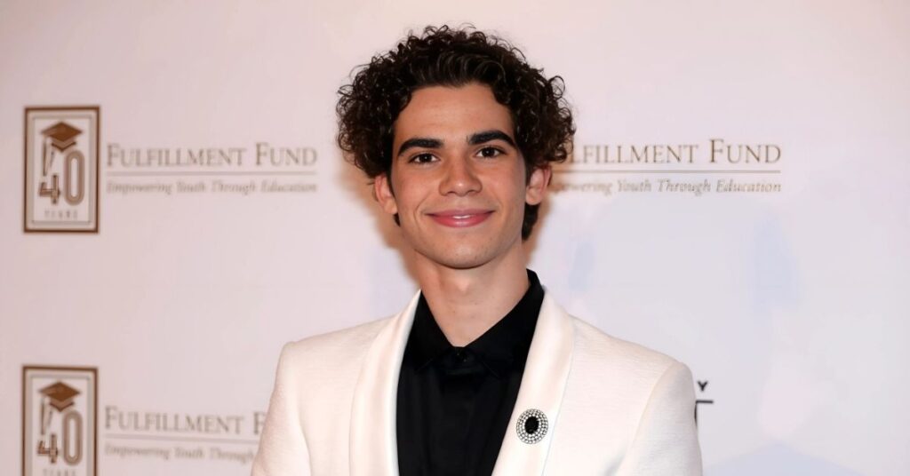 Cameron Boyce appears in Jessie, as seen in Happy Gilmore 2 tribute
